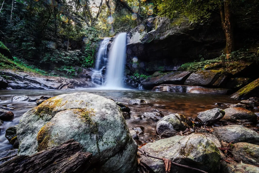 Sanje Waterfall from Udzungwa Mountain.jpg